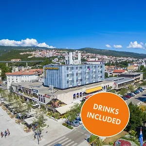 Szálloda International